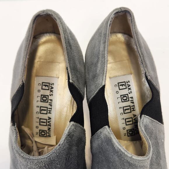 Saks Fifth Avenue Gray Suede Heeled Ankle Booties Size 5.5 B Pointed Toe Slip On - Picture 3 of 9